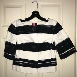 Black & white bolero jacket wshort sleeves